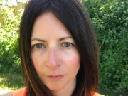 Mum's menopause symptoms mistaken for cancer: brain fog and hot flushes