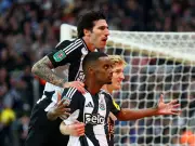 Newcastle's Transfer Risks: Howe Faces Loyalty Test as Stars Eye Exits