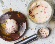 No-Churn Roast Strawberry Ice-Cream: Turn Under-Ripe Fruit into a Creamy Treat