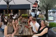 Northcote Road Pedestrianisation Returns for Summer Al Fresco Dining