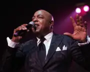 Peabo Bryson, Grammy-Winning R&B Singer, Dies at 74