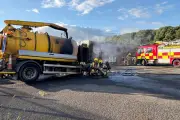 Police Deploy Water Cannon on Rioters After Belfast Stabbing