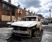 Police Use Plastic Bullets, Get Reinforcements in Northern Ireland Race Riots