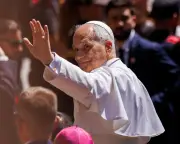 Pope Leo XIV blesses Sagrada Família on Gaudí centenary