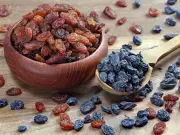 Raisins vs Sultanas: Key Differences and Best Uses Explained
