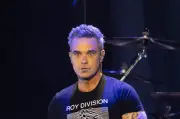 Robbie Williams and Olly Murs Lead Celebrity Excitement for England World Cup Game