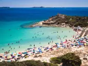 Sardinia Beach Bans Sun Umbrellas for Ages 10-65, Tourists Outraged