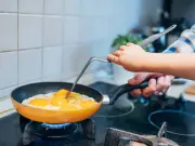Sautéing vs Frying: Key Differences Every Home Cook Should Know