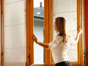 Scottish Homeowners Warned: Close Windows at 6pm as Pollen Spikes