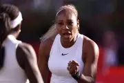 Serena Williams wins Queen's doubles return after 1,376 days