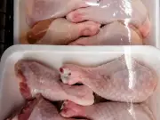 Shoppers Warned to Check Chicken Legs for Hock Burns Before Buying