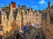 Skip Waterstones: Best View of Edinburgh Castle at Willow Tea Rooms