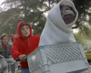 Spielberg Confirms ET's Moisture Levels in Viral Interview Moment