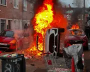 Starmer Faces Pressure After Belfast Race Riots Over Knife Attack
