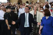 Starmer resigns as Burnham returns to Westminster in contrasting political day