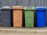 Stop Bins Smelling in Hot Weather with Bicarbonate of Soda Hack