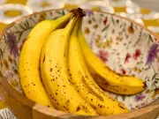 Store Bananas on a Hook 3 Feet From Other Produce to Keep Fresh for 3 Weeks