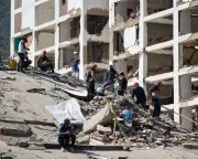 Strong Aftershock Terrifies Venezuelans Days After Twin Quakes