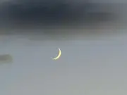 Stunning Photos Show Venus Dazzle Above Greater Manchester in Moon-Planet Alignment