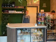 Successful Cake Company Pixie Cakes Expands to Swansea Marina Second Location