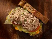 Swap Mayo for Cottage Cheese in Tuna Sandwich for High-Protein Meal