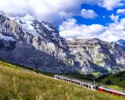Swiss glaciers face record melt as heatwave erases winter snow by Monday
