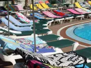 Tenerife Tourist Praised for Confronting 'Rude' Sunbed Hoggers