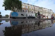 Thames Water £10bn Rescue Bid Poses Unfair Costs to Customers, Minister Warns