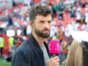 Thomas Muller urges Bayern to sign Manzambi amid Man Utd interest