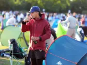 Thousands Queue for Wimbledon Opening Day Amid Protests and Player News