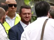 Tommy Robinson Humiliated at Oxford Union Debate by Protesters
