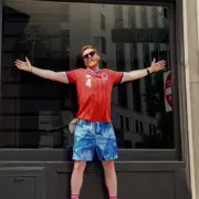 Tony Curran's Epic Fall During World Cup Celebrations Goes Viral