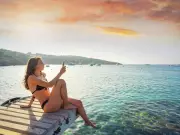 Tourist Stunned as Beckhams Walk Past Her Ibiza Beach Selfie