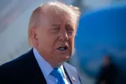 Trump Claims Iran Talks Continuing Rapidly Despite Suspension Reports