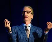 Trump Kennedy Center Name Removal Sparks Jokes at Bill Maher's Mark Twain Prize Ceremony