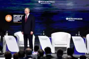 Trump Official, Conspiracy Theorists Among US Guests at Putin's Forum