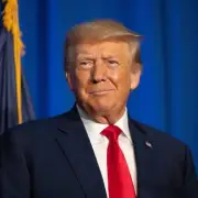 Trump Threatens Major Iran Strikes and Seizure of Oil Industry