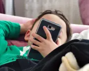 UK Demands Tech Giants Block Nude Images on Children's Phones