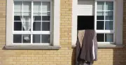 UK Heatwave: Hang Cold Towels in Windows to Keep House Cool