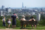 UK Rain and Thunderstorm Warnings Issued Ahead of Weekend Heatwave