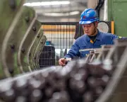 UK to Halve Tariff-Free Steel Imports to Counter Chinese Metal Glut