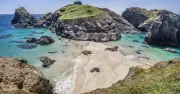 UK's 10 Best Hidden Beaches Revealed: Kynance Cove Hailed as 'Most Beautiful Place in the World'