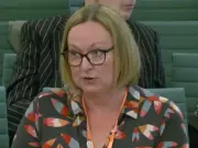 Universal Credit Warning: Under-25s Face Lower Payments of Up to £140