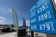 US Consumer Sentiment Improves in June on Easing Gas Prices