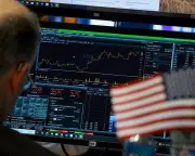 Wall Street Hits Record High Amid Peace Optimism