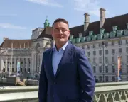Wes Streeting Backs Andy Burnham for Labour Leader, PM