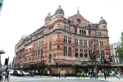West End Performers Swelter in 36C Heat as Theatres Urged to Adapt Shows