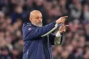 West Ham Eye Leicester's Abdul Fatawu as Bowen, Fernandes Exit Looms