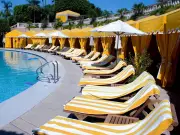 Woman Furious After Man on Crutches Attacked Over Sunbed Dispute