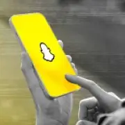 Woman Whose Explicit Pics Were Leaked at 16 Opposes Social Media Ban